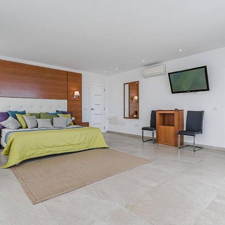 Villa Riviera De 4 Dormitorios Con Piscina. Адехе Екстериор снимка